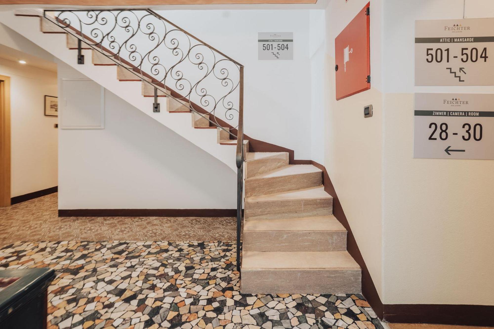 Feichter Hotel & Bistro Больцано Номер фото